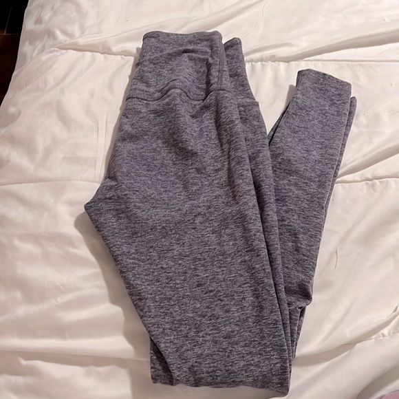 pure barre x beyond yoga purple leggings size M 28” inseam - Picture 1 of 4